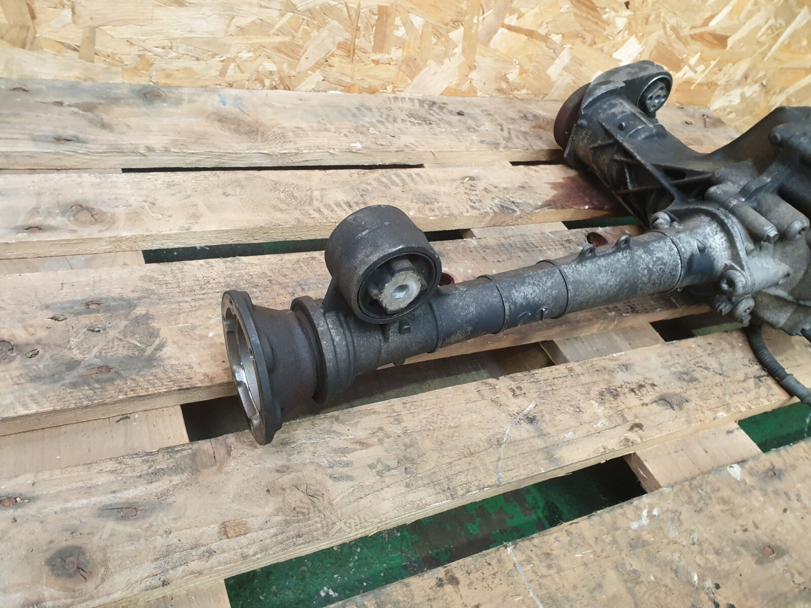 LAND ROVER DISCOVERY 4 2015 3.0 DIESEL FRONT AUTOMATIC DIFFERENTIAL 4460310 A220 - Image 7