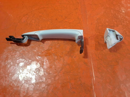 ✅BMW F33 420D M SPORT 2.0 DIESEL 2015 EXTERIOR DOOR HANDLE WHITE Warranty A367 - Image 3