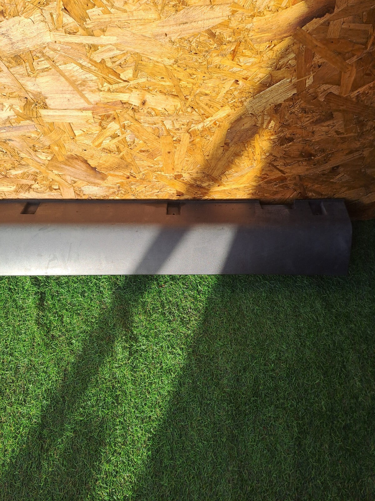 ✅SSANGYONG TIVOLI ELX 1.6 PETROL 2015 LEFT SIDE SILL COVER TRIM 79550-35000 A221 - Image 3