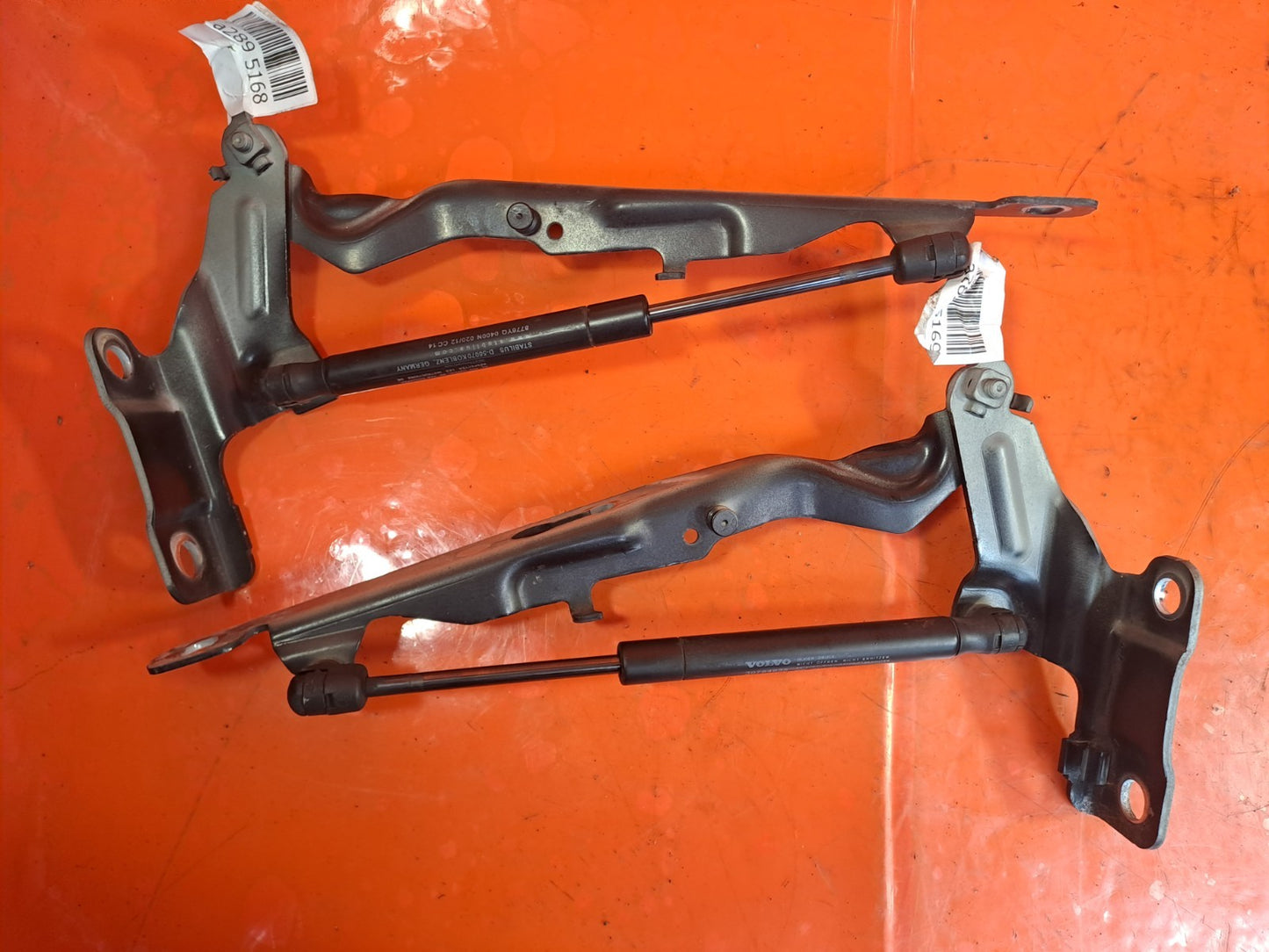 ✅Volvo Xc60 Se Awd 2012 2.4 Diesel FRONT BONNET HINGES 30779282 30784935 A289 - Image 10