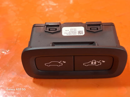 ✅POLESTAR 2 LONG RANGE 2023 TAILGATE OPEN SWITCH 31674801 Warranty A312 - Image 2