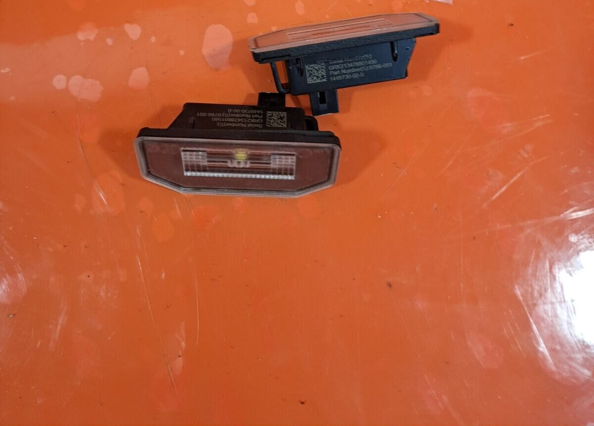 ✅2018-2025 TESLA MODEL 3 NUMBER LICENSE PLATE LIGHTS PAIR 1449730-00-B WARRANTY - Image 2