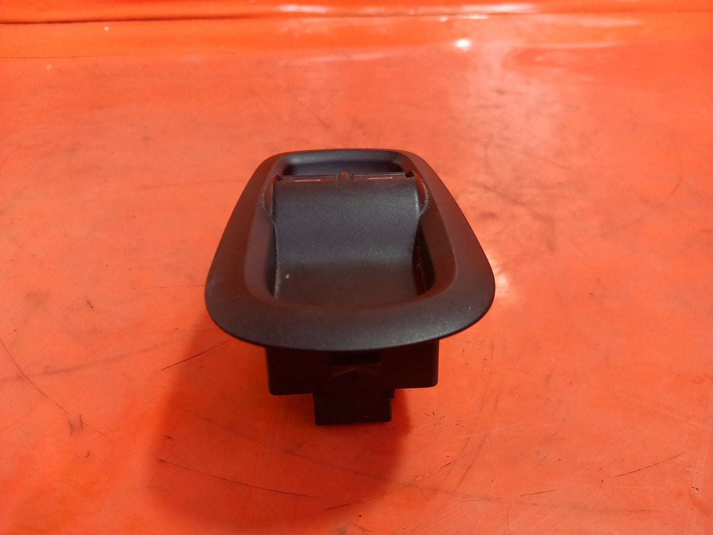 ebay-src:https://i.ebayimg.com/00/s/mtiwmfgxnjaw/z/cfiaaeswyspqk8lb/$_57.jpg
