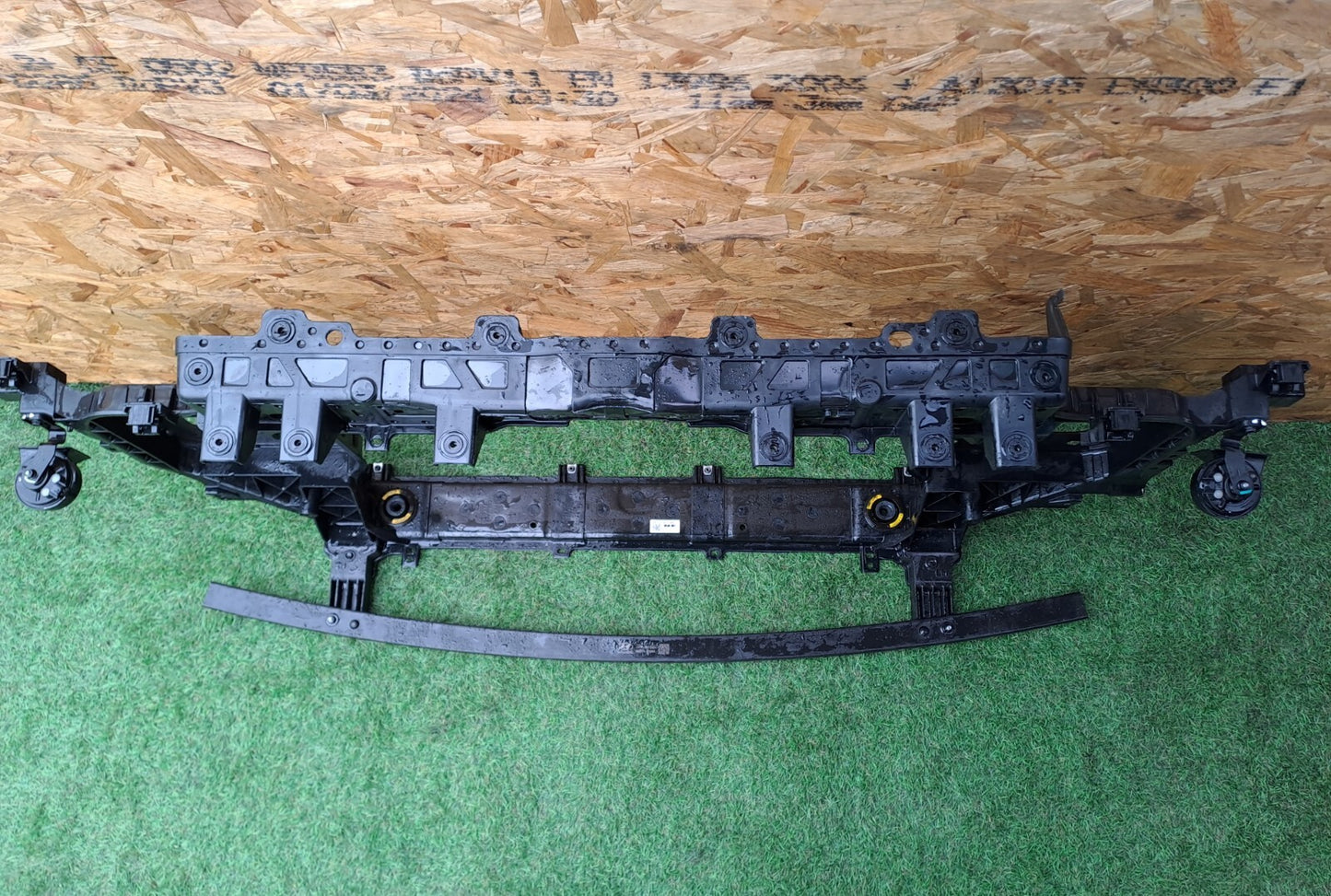 Hyundai Ioniq 5 Namsan 2024 Slam Panel Frame Centre Part 64101-GI000 86571-GI000 - Image 12