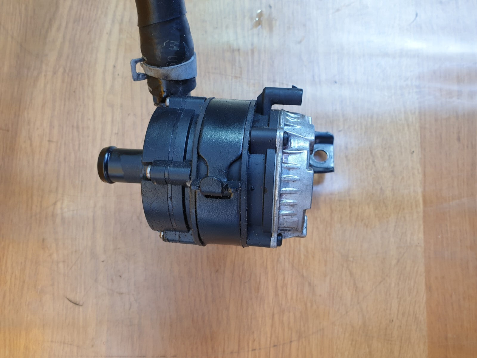 ✅Audi A3 8Y S Line 2021 1.4 Petrol Hybrid Auxiliary Water Pump 04L965567 A149 - Image 4