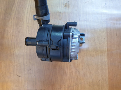 ✅Audi A3 8Y S Line 2021 1.4 Petrol Hybrid Auxiliary Water Pump 04L965567 A149 - Image 4