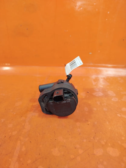 ✅MERCEDES W204 C220 AMG SPORT 2.1 DIESEL 2012 AUXILIARY WATER PUMP Warranty A238 - Image 10