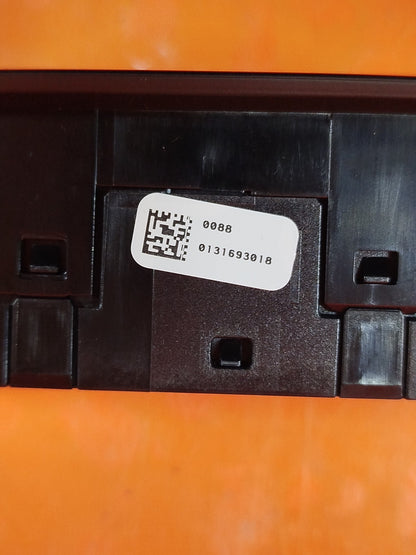 ✅BMW G20 330E 2.0 PETROL 2023 AUDIO CONTROL AND HAZARD SWITCH PANEL 5A63F19 A340 - Image 7