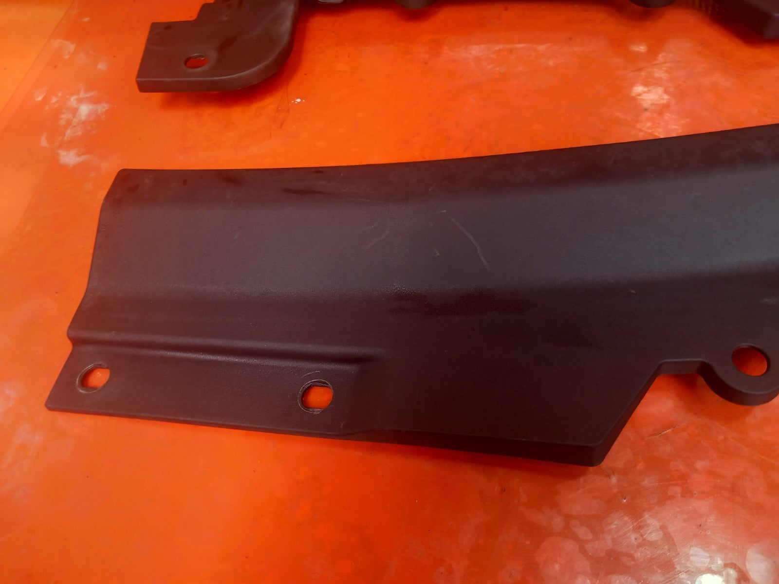 2025 Land Rover Defender L663 Scuttle Panel Pair Left Right L8B2-021B56-BG A396 - Image 3