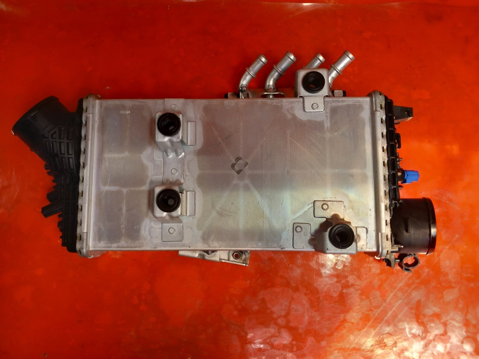 Land Rover Defender L663 3.0 Diesel 2025 Intercooler Radiator K6D36K775BH A396 - Image 10