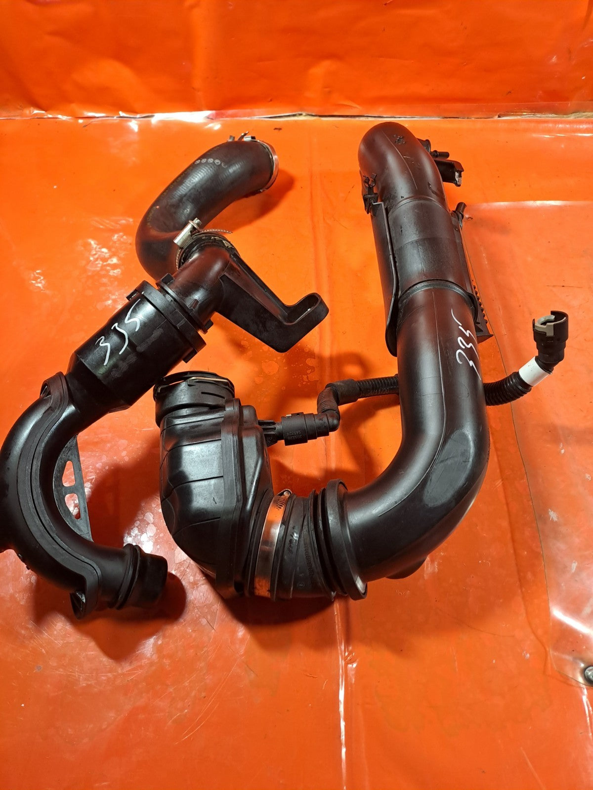 ebay-src:https://i.ebayimg.com/00/s/mtywmfgxmjaw/z/tsmaaeswiurpboji/$_57.jpg