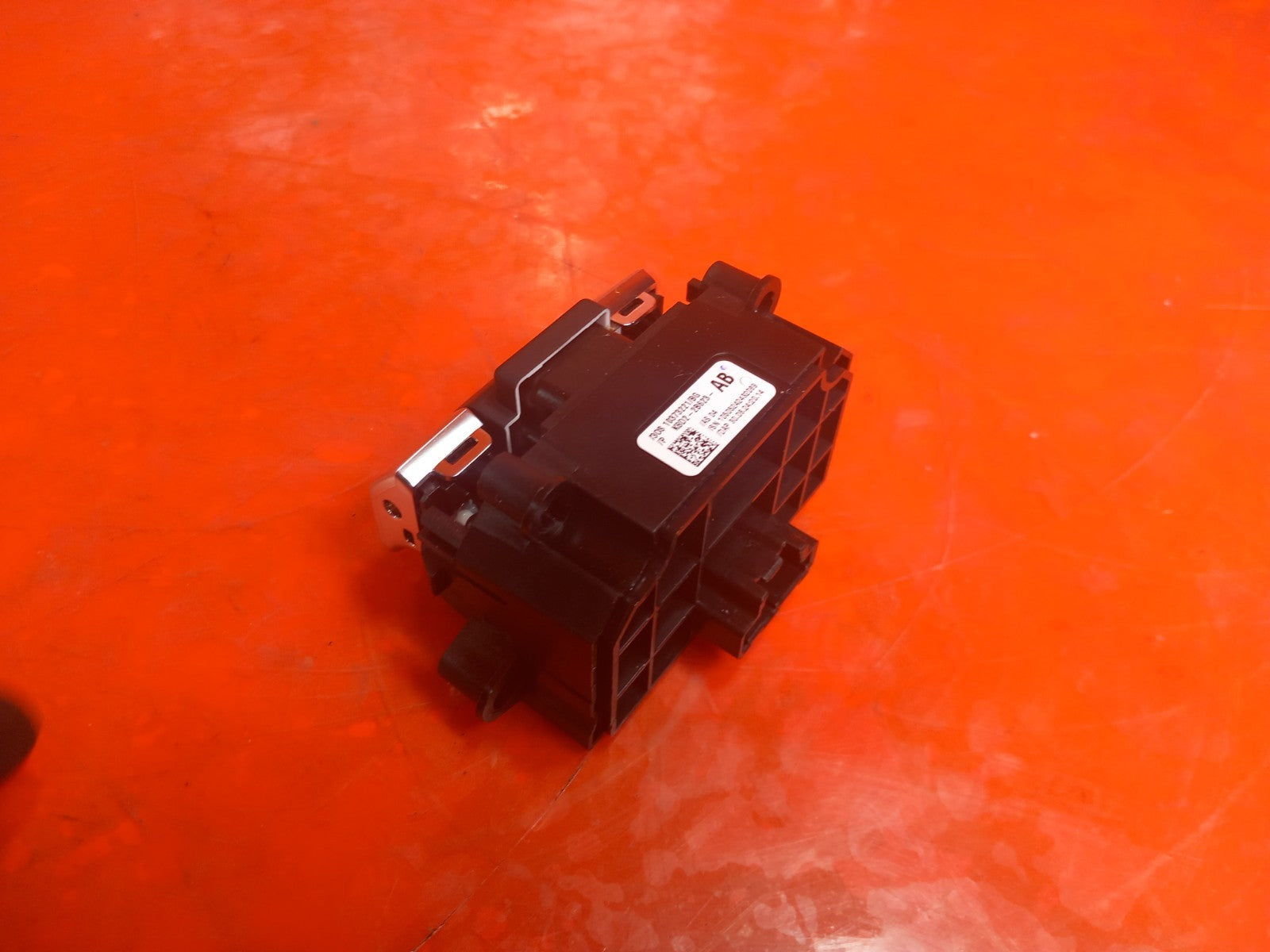 2025 Land Rover Defender L663 Parking Brake Switch K8D2-2B623-AB Warranty A396 - Image 7