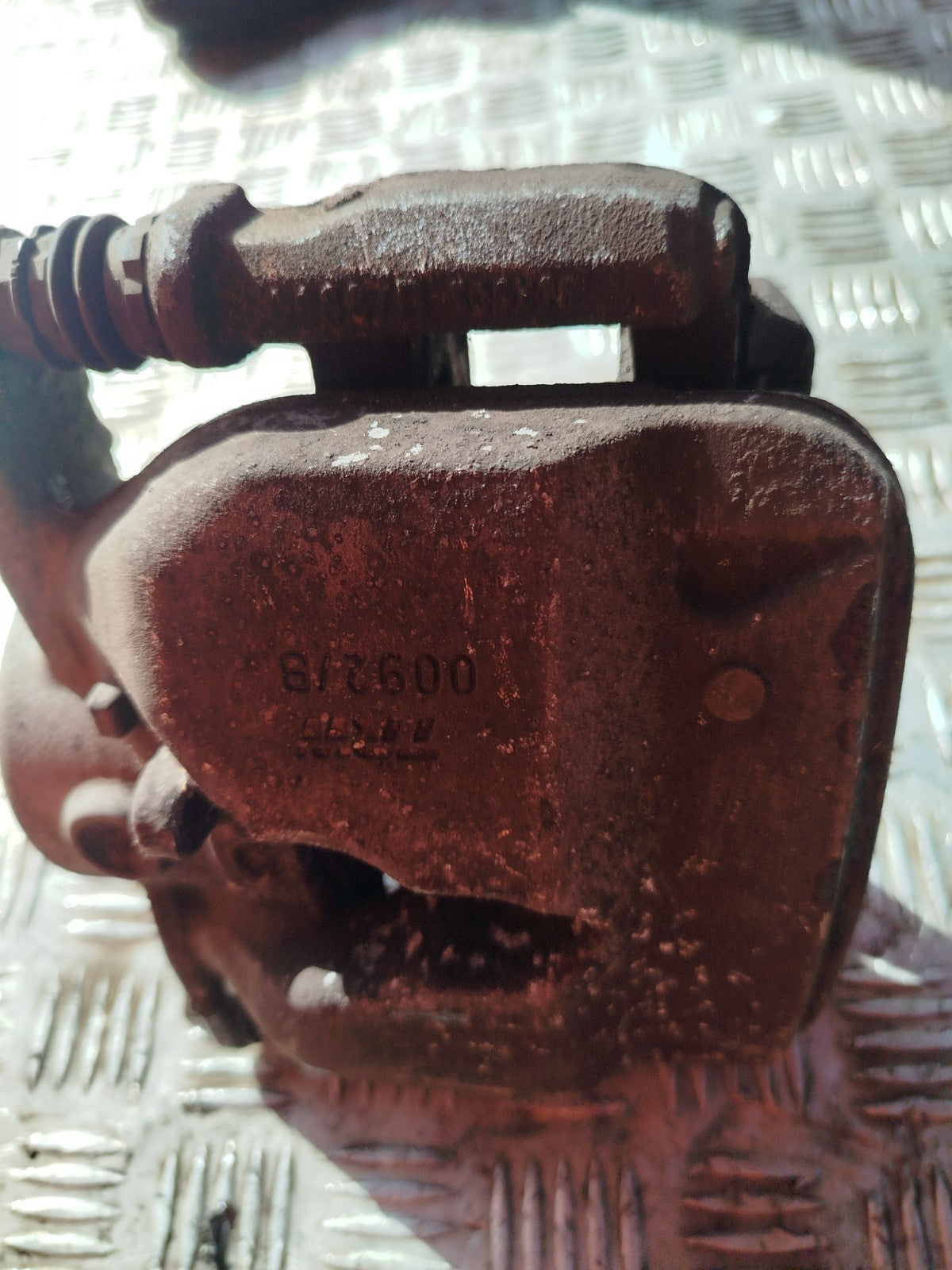 Mercedes W205 C220 2.1 Diesel 2014 Brake Caliper Rear Right Warranty A084 - Image 4