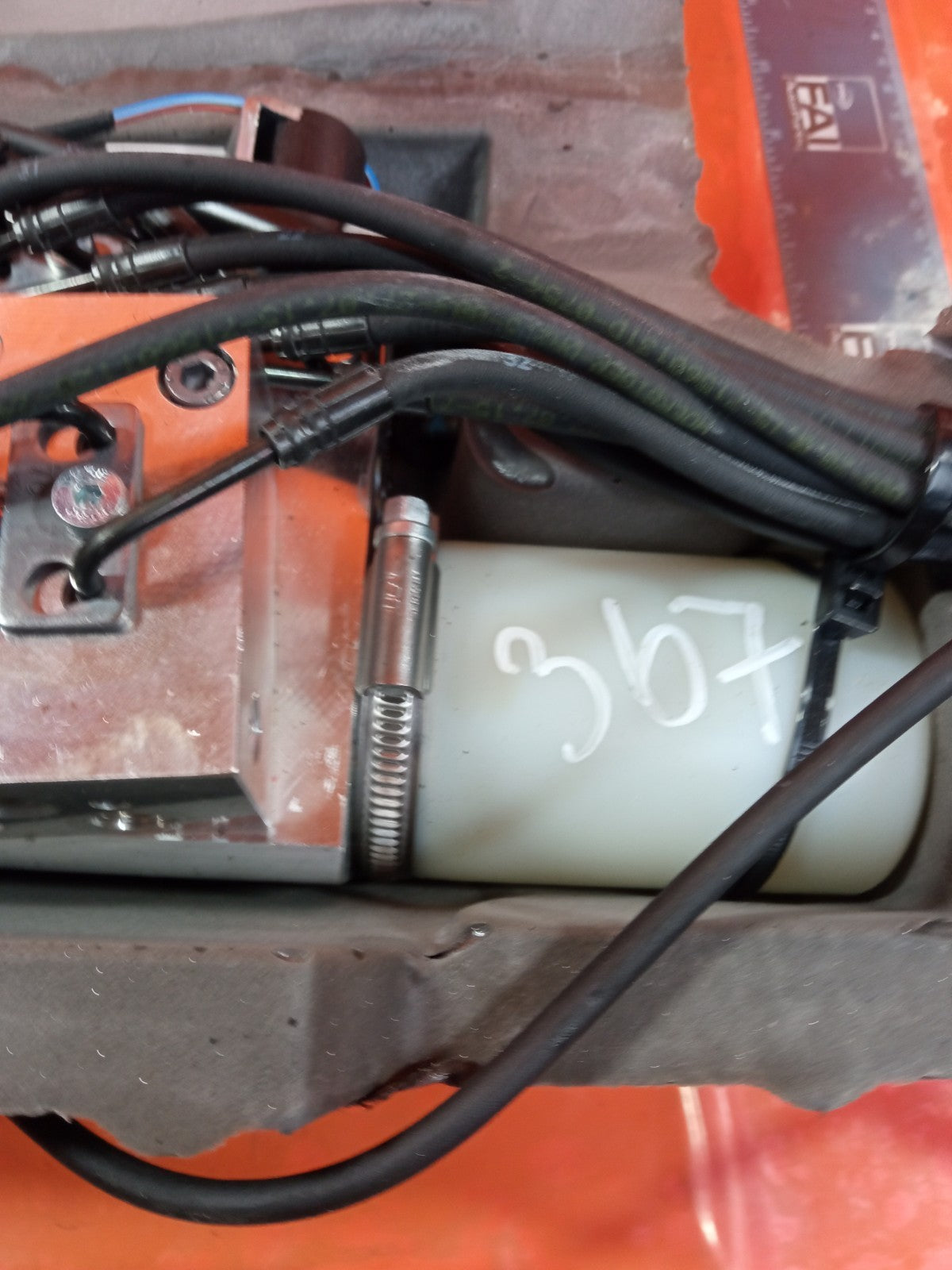 ✅BMW F33 420D 2.0 Diesel 2015 Convertible Hydraulic Roof Pump 712021701 7344440 - Image 8