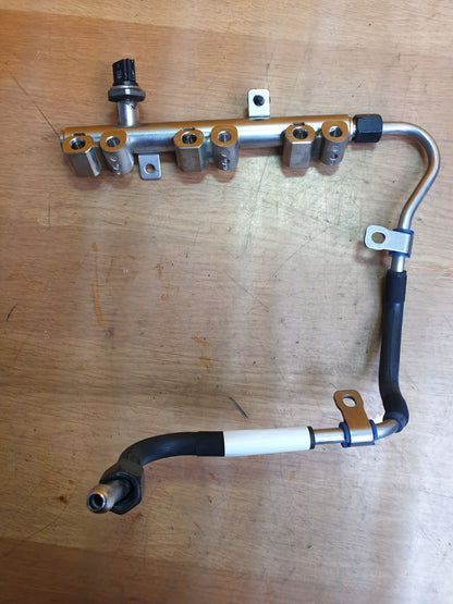 HYUNDAI I20 ULTIMATE 1.0 PETROL 2023 FUEL RAIL 35350-07108 9062260001 Warranty - Image 1