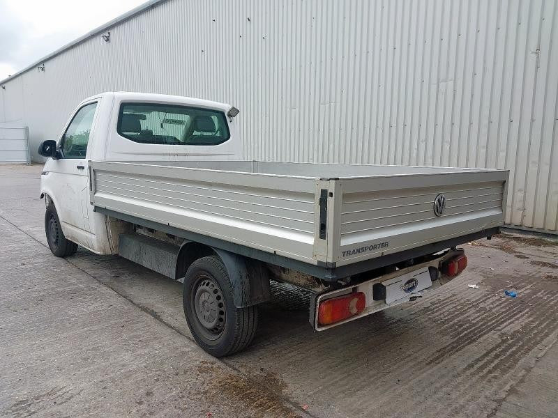 VW Transporter T30 2.0 Diesel 2021 Breaking Price Per Wheel Nut Only White A410 - Image 4