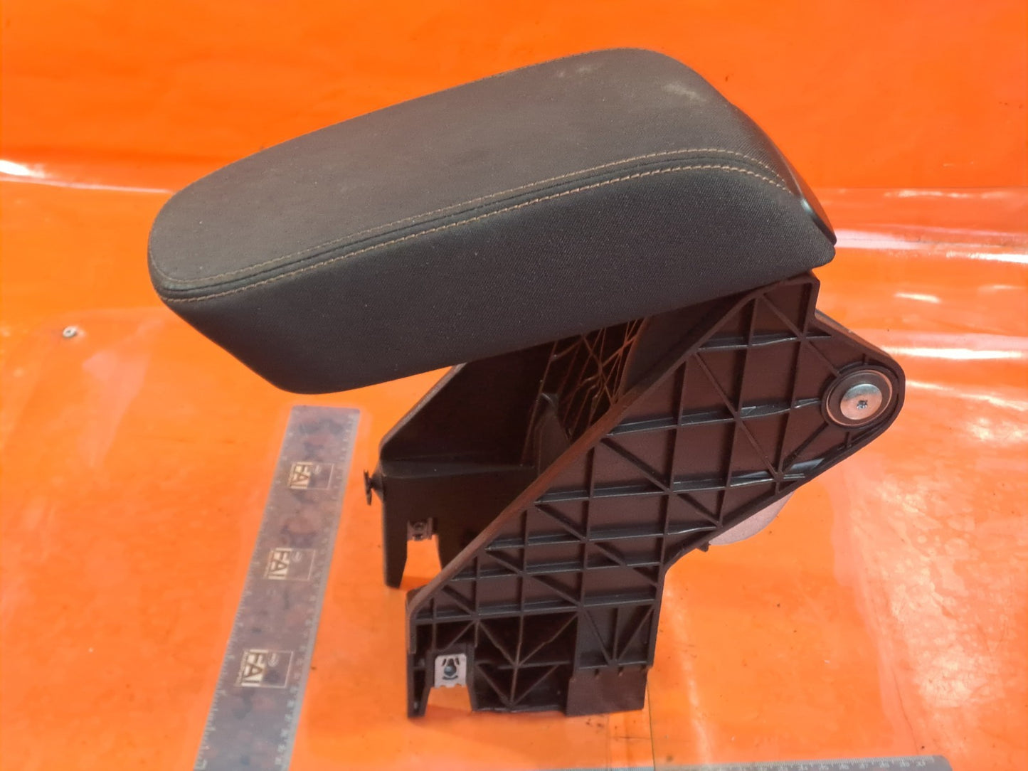 ✅SKODA KAMIQ Se 1.5 PETROL 2024 CENTRE CONSOLE ARMREST 654864207A Warranty A319 - Image 1