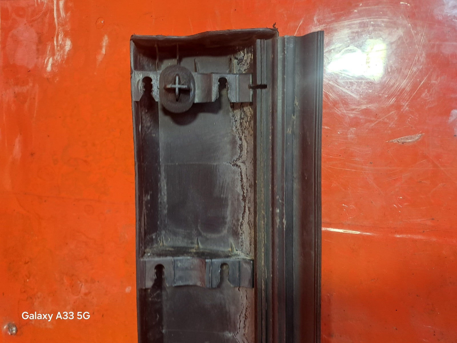 ✅2015 LAND ROVER DISCOVERY 4 L319 FRONT RIGHT LOWER DOOR MOULDING TRIM DGP000123 - Image 8