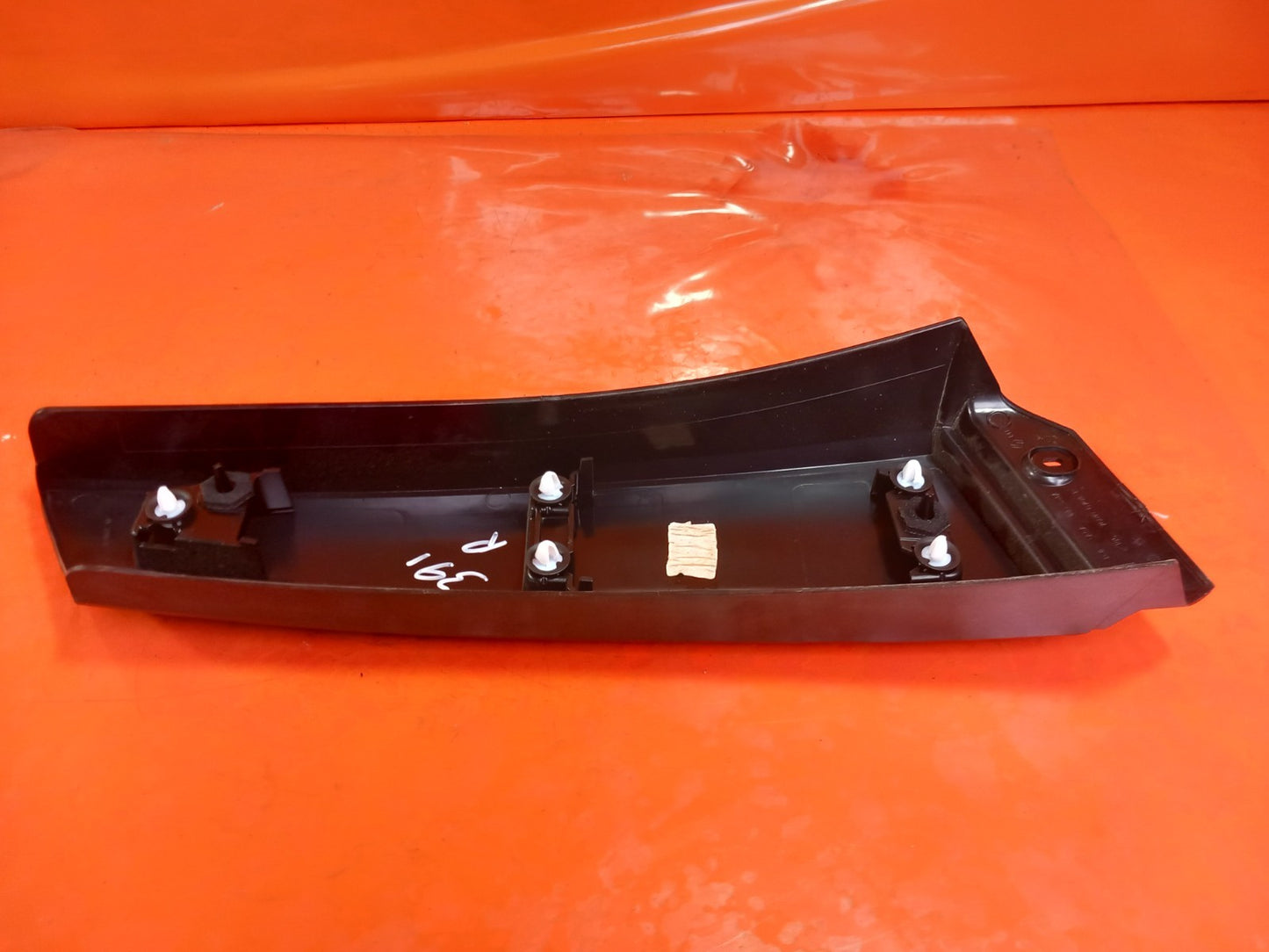 2024 Dacia Jogger External B-Pillar Trim Right Side 768186704R Warranty A391 - Image 6
