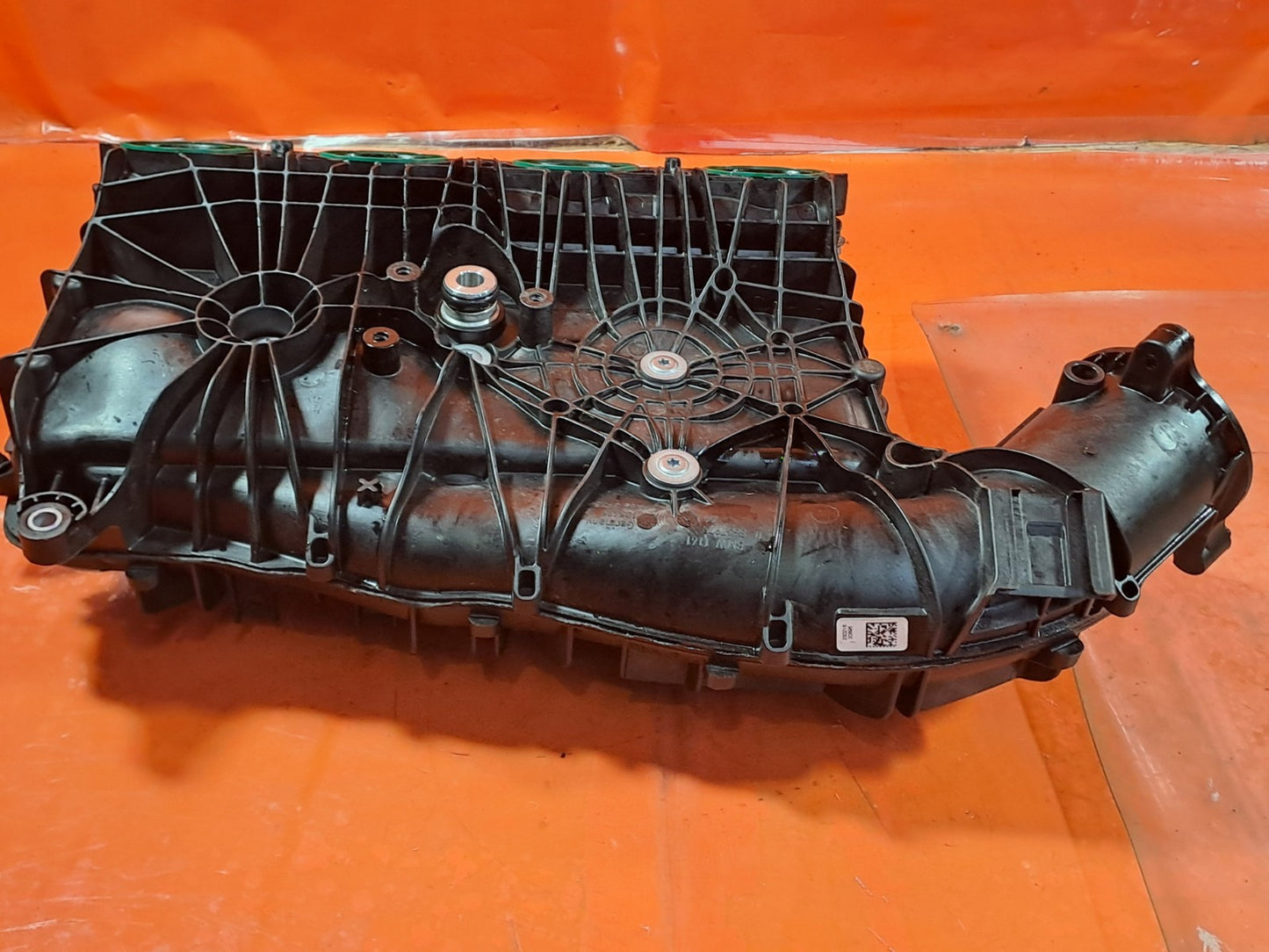 ✅BMW G20 330E 2.0 PETROL 2023 AIR INTAKE MANIFOLD 8647975 Spares Only Crack  - Image 5