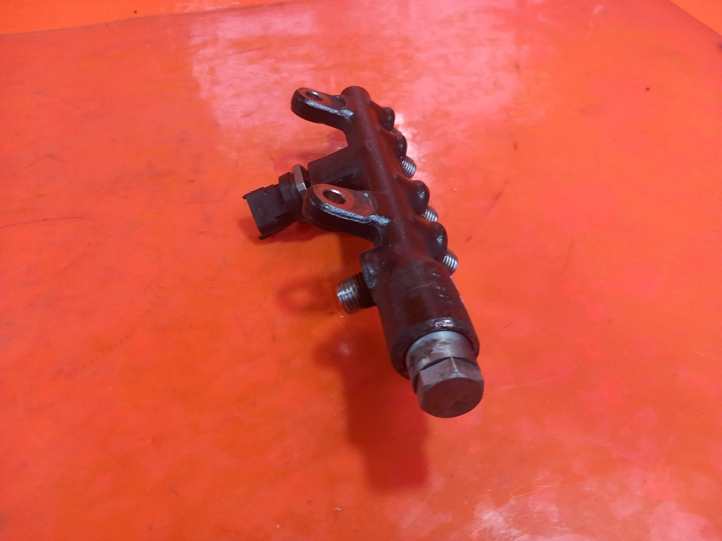 2021 Mercedes W415 Citan Fuel Injector Rail Warranty A399 - Image 8