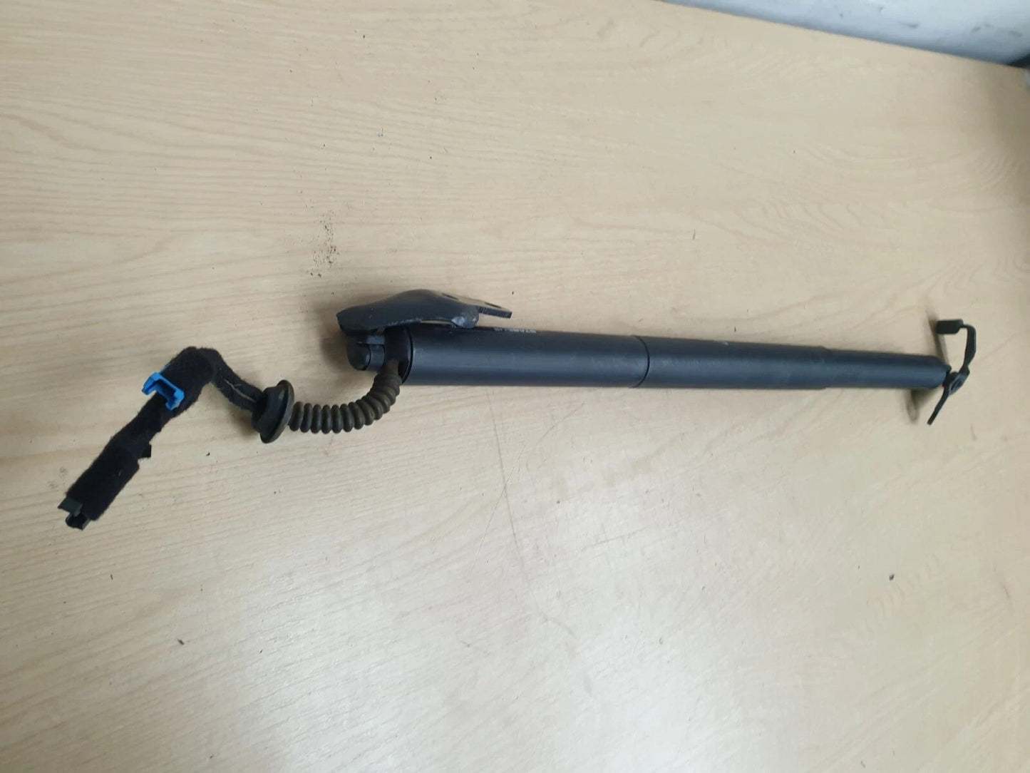 ebay-src:https://i.ebayimg.com/00/s/mtiwmfgxnjaw/z/3woaaeswhanp362d/$_57.jpg