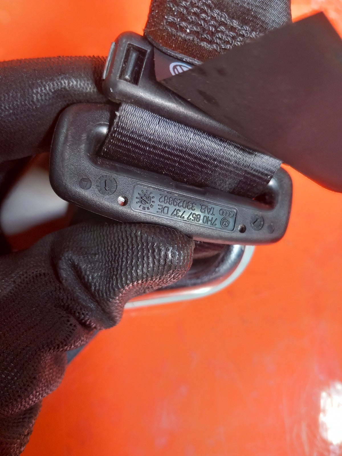 VW Transporter T30 2.0 Diesel 2021 Front Left Seat Belt 7E0857805C A410 - Image 5