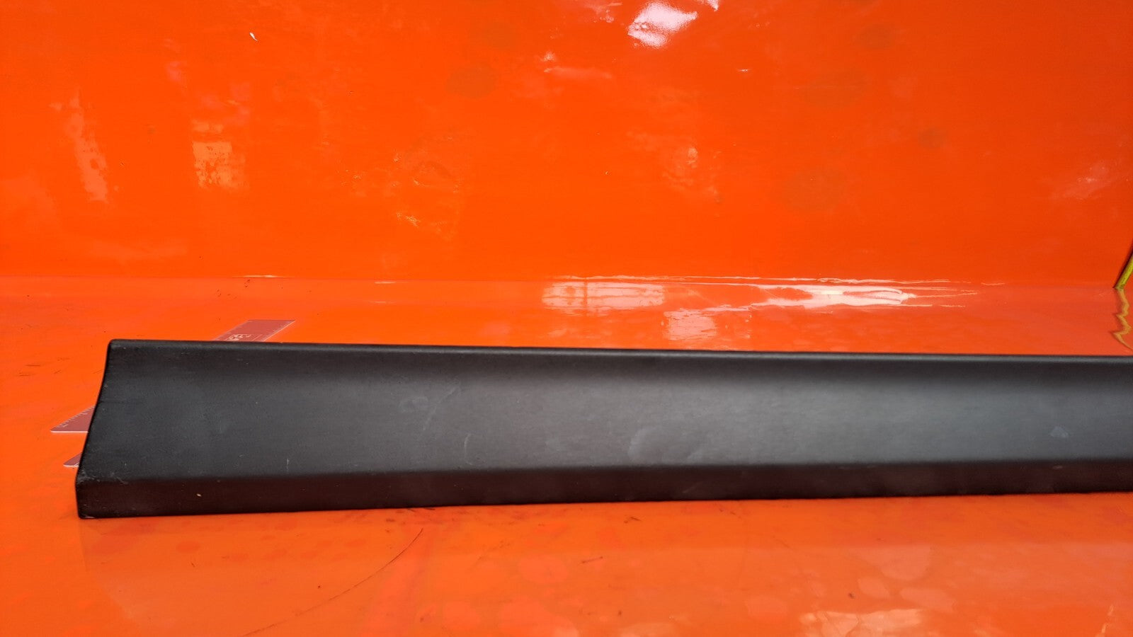 2021 KIA XCEED 4 LSG 1.5P FRONT DOOR RIGHT SIDE LOWER TRIM MOULDING PANEL A228 - Image 10