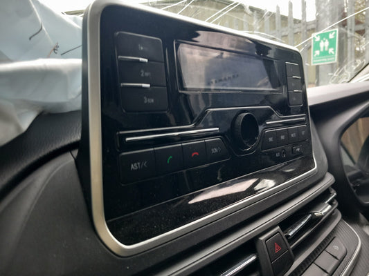 2023 Maxus Deliver 9 Sat Nav Display Screen Warranty A425 - Image 2