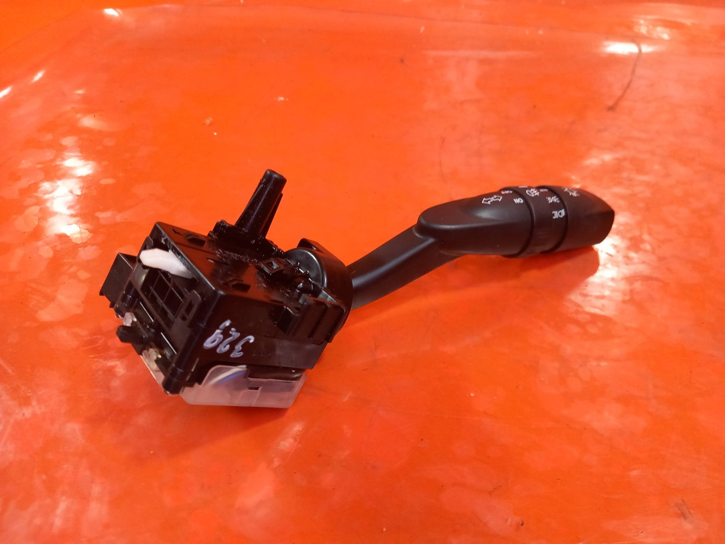 2018 Ssangyong Korando ELX 4X4 Indicator Wiper Stalk 202008886 Warranty A329 - Image 8