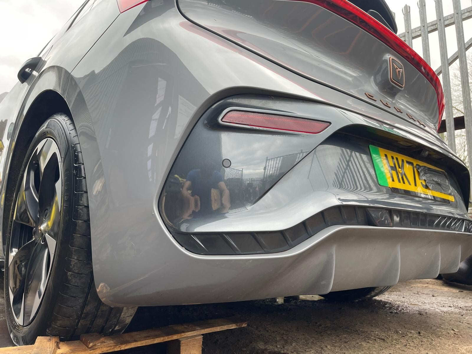 ✅CUPRA BORN V2 Ev 2023 REAR BUMPER GREY Dent A272 - Image 4