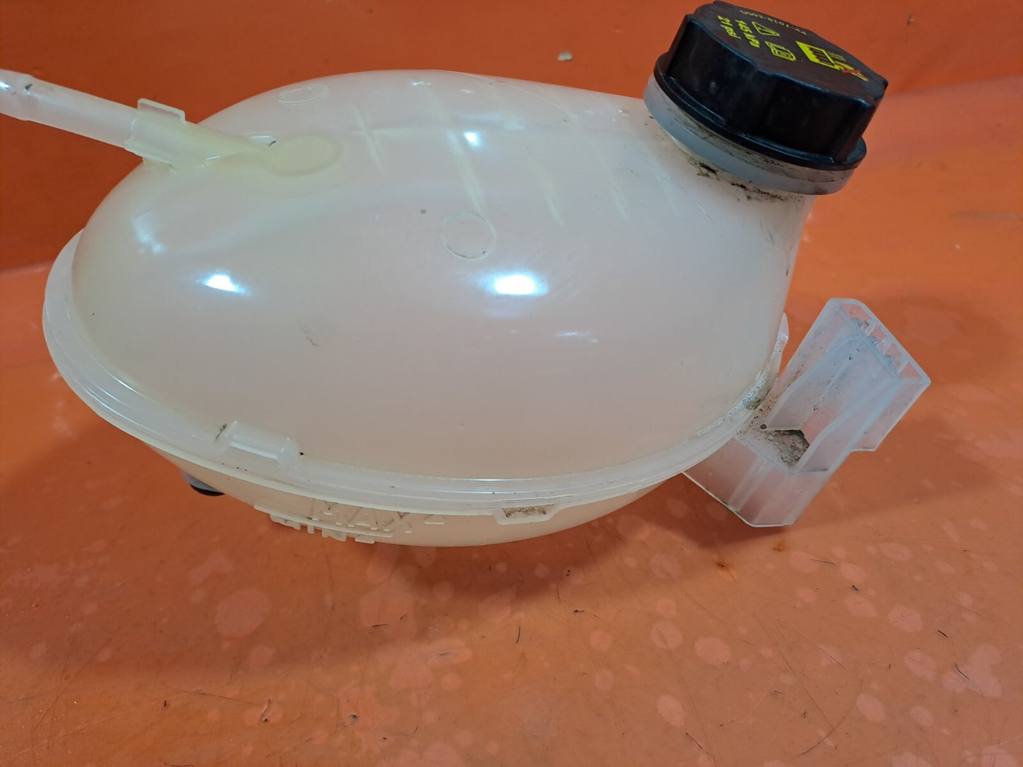 ✅Ford Fiesta St-Line 1.0 Petrol 2019 EXPANSION BOTTLE HEADER TANK DG93-8101-AA - Image 6