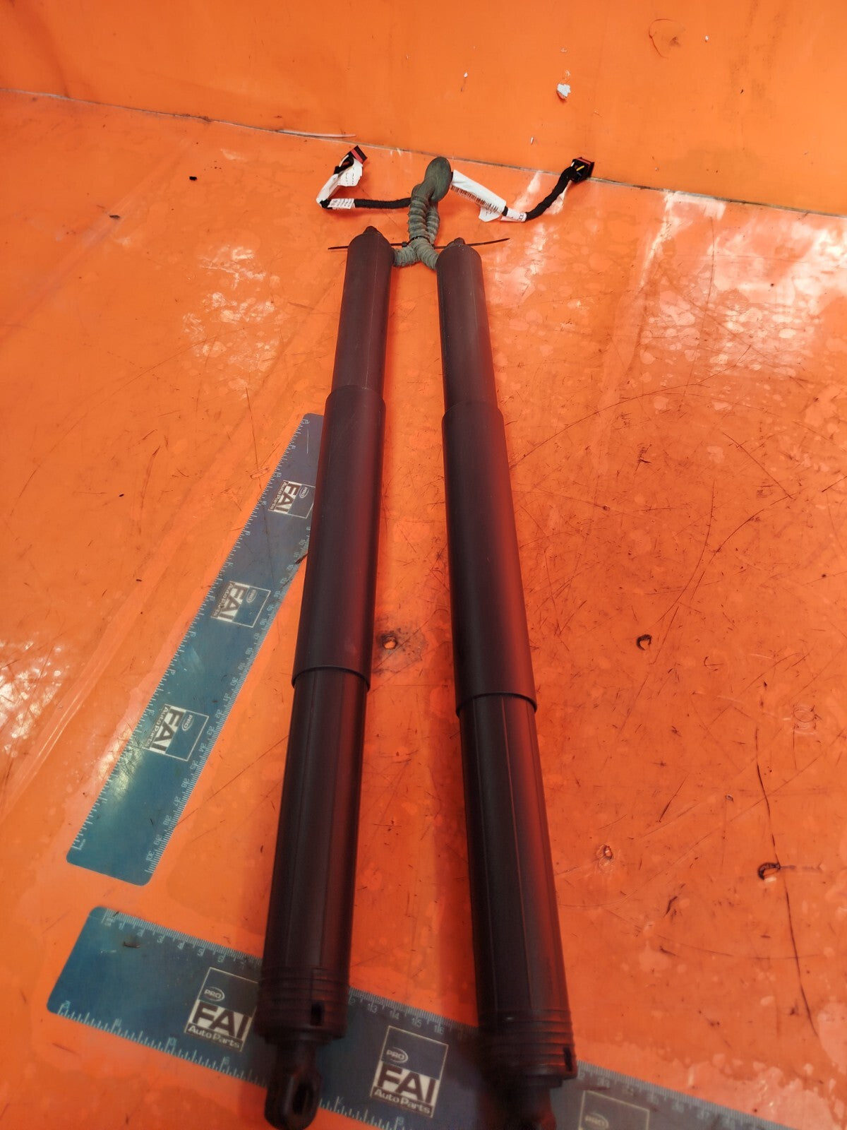 2016 Audi Q5 8R 2.0TDI Electric Tailgate Strut Pair 80A827851A Warranty A152 - Image 12