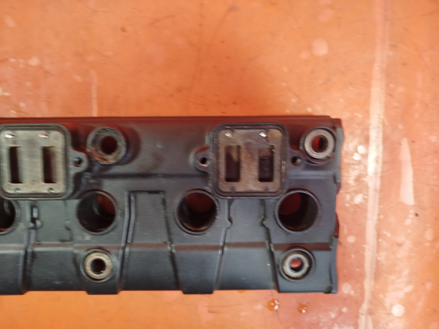 ✅2013 YAMAHA XJ6 F DIVERSION PETROL CYLINDER HEAD ENGINE PART ROCKER COVER A184 - Image 6