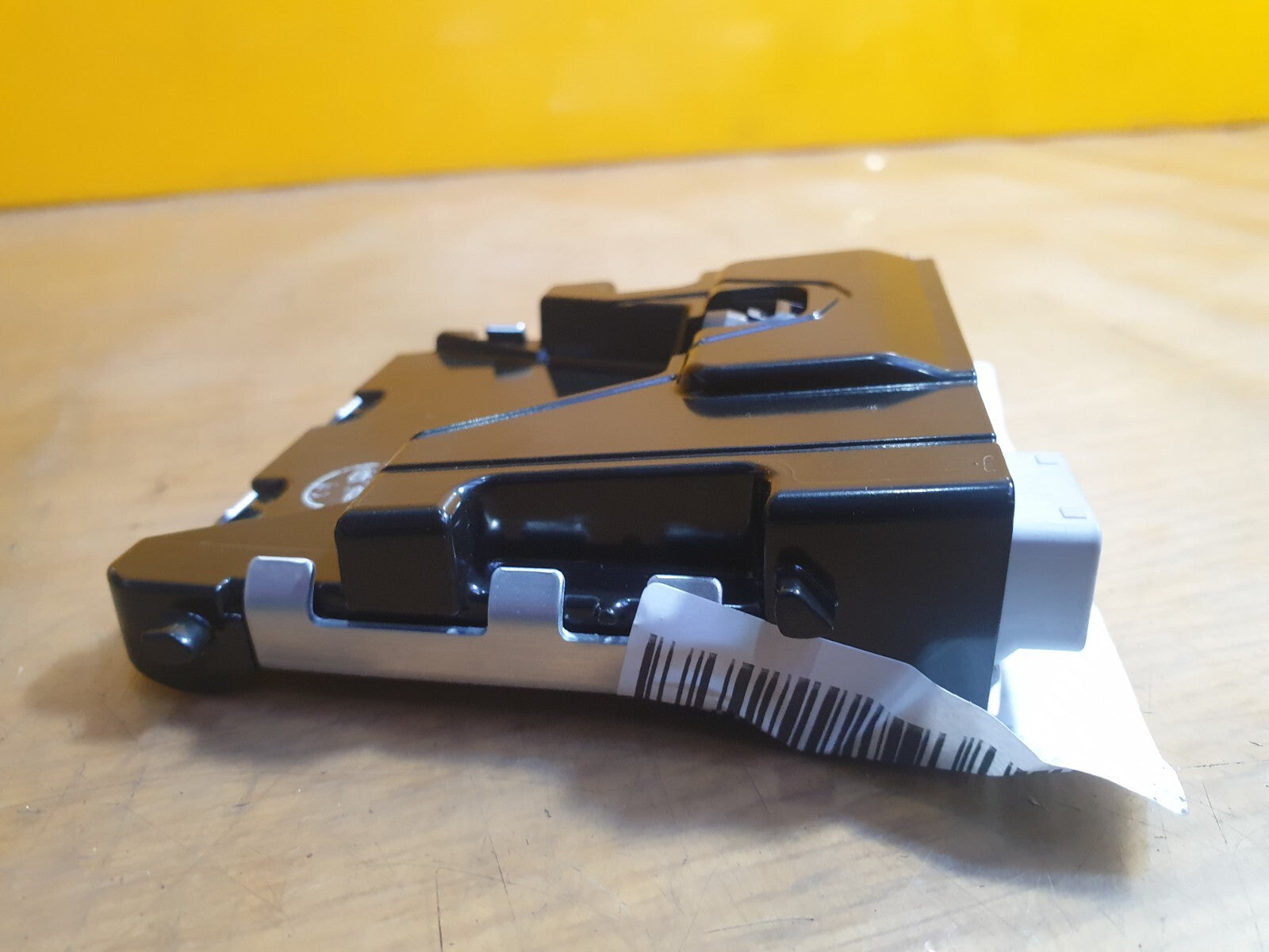 ebay-src:https://i.ebayimg.com/00/s/mtiwmfgxnjaw/z/hr0aaosw7m9l9zhg/$_57.jpg