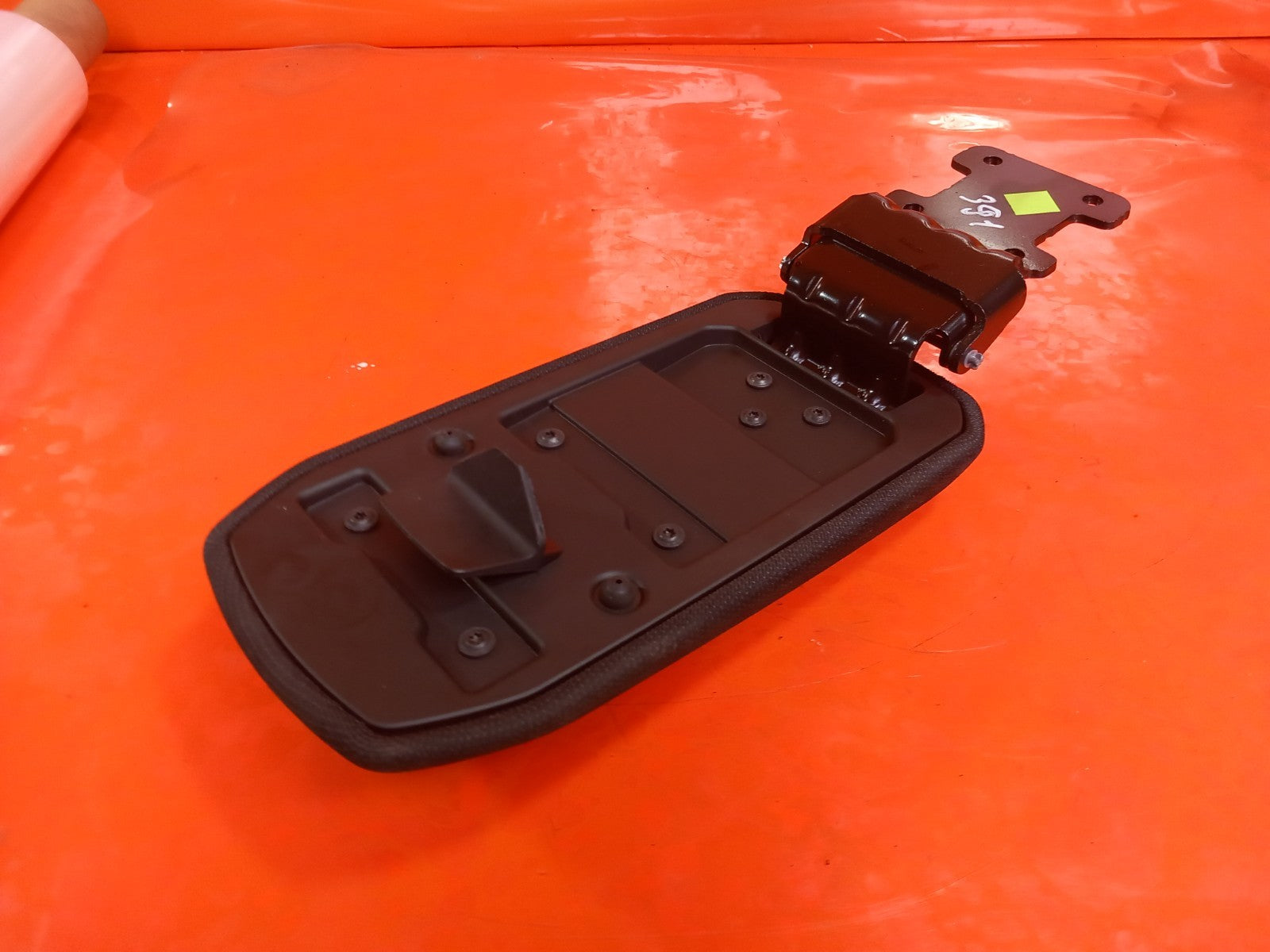 2024 Dacia Jogger Centre Console Armrest 969205235R Warranty A391 - Image 8
