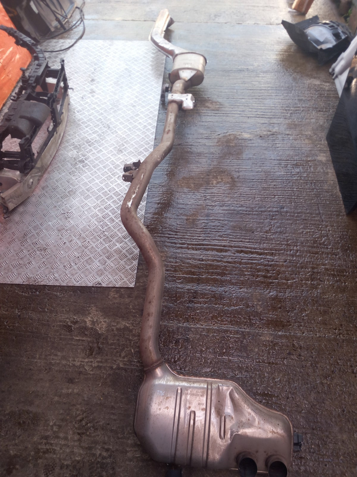 Land Rover Defender L663 3.0 Diesel 2025 Exhaust System R8B25L219AB Warranty - Image 2