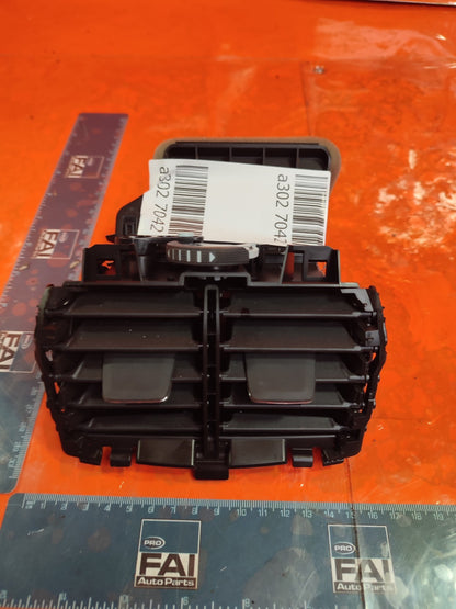 ✅FORD KUGA St-LINE 1.5 PETROL 2024 REAR CENTRE AIR VENT LJ6B19C570A Warranty - Image 3