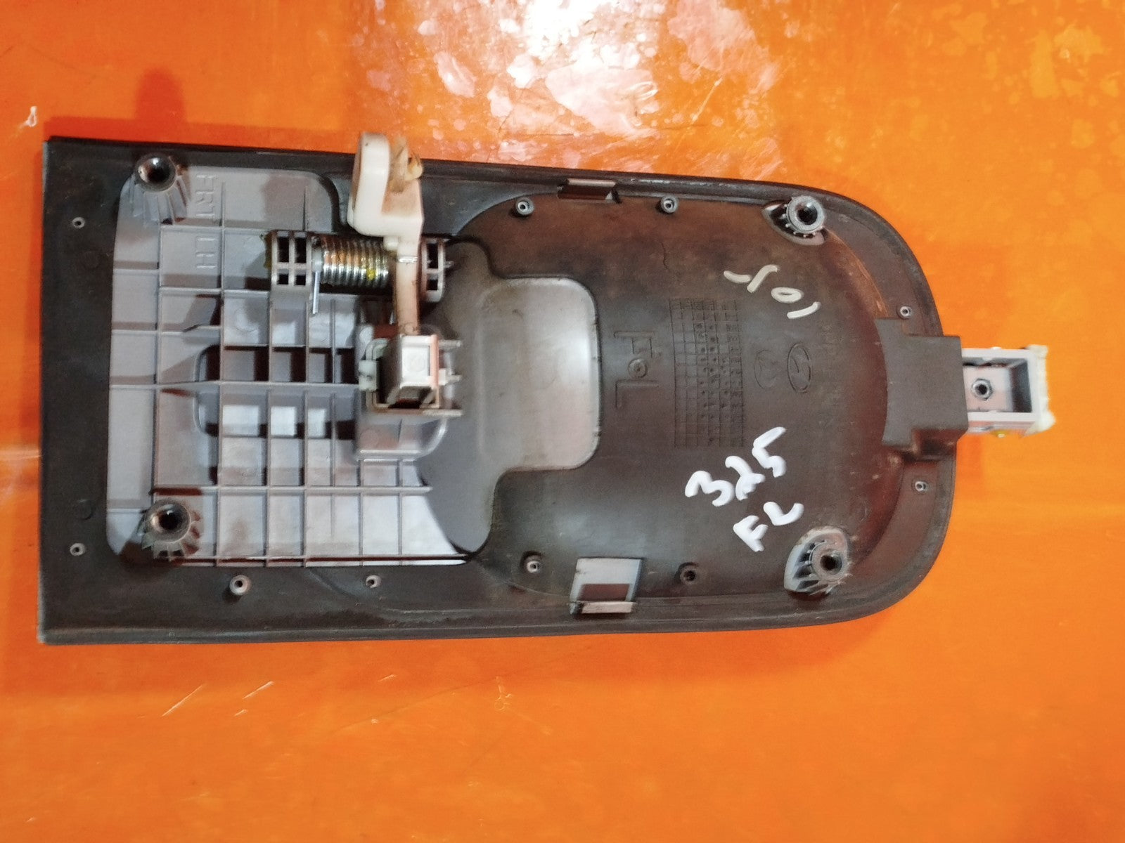✅2010 HYUNDAI I800 2.5D DOOR HANDLE FRONT LEFT SILVER + WARRANTY A325 - Image 6