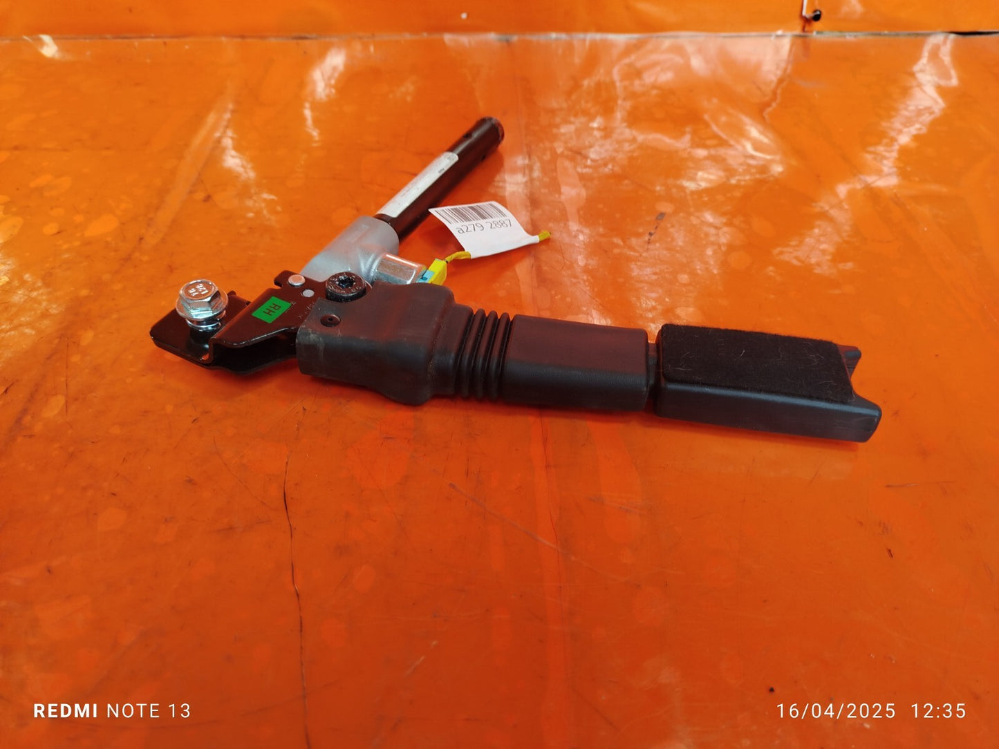 ✅Ssangyong Tivoli Ex 2016 1.6 Diesel FRONT RIGHT SEAT BELT BUCKLE 7466235000LBH - Image 4