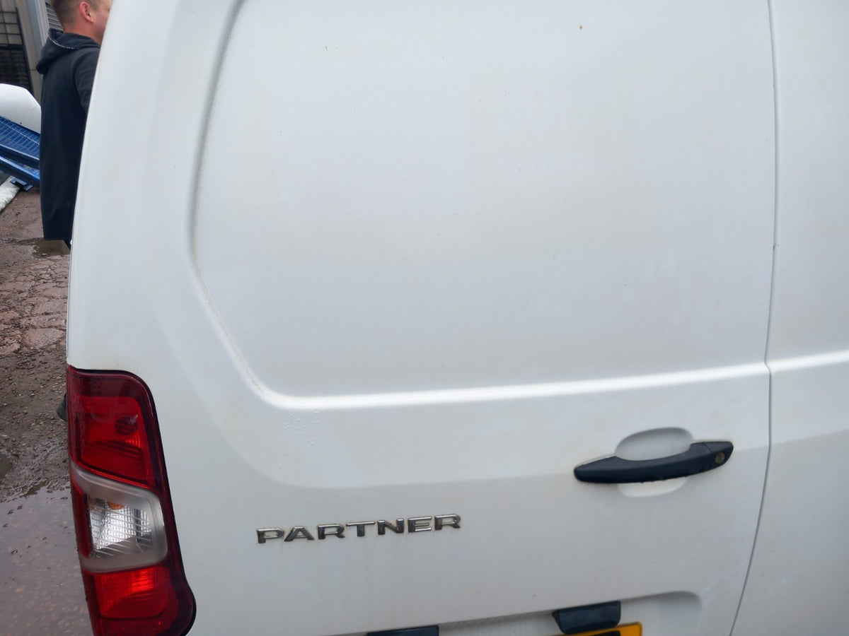 2022 Peugeot Partner K9 Rear Left Passenger Side Door White Warranty A419 - Image 3