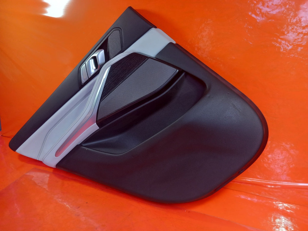 ebay-src:https://i.ebayimg.com/00/s/mtiwmfgxnjaw/z/u2saaeswarrqdc2h/$_57.jpg