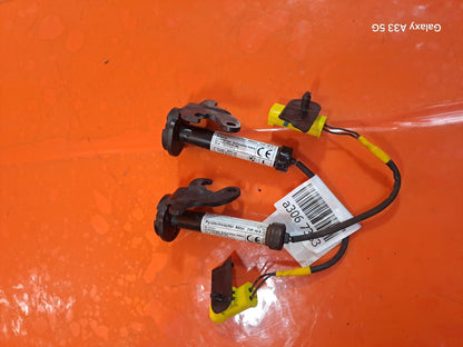 ✅BMW 218I SPORT F22 1.5 PETROL 2017 BONNET HOOD ACTUATORS PAIR 0589-P1-000095 - Image 12