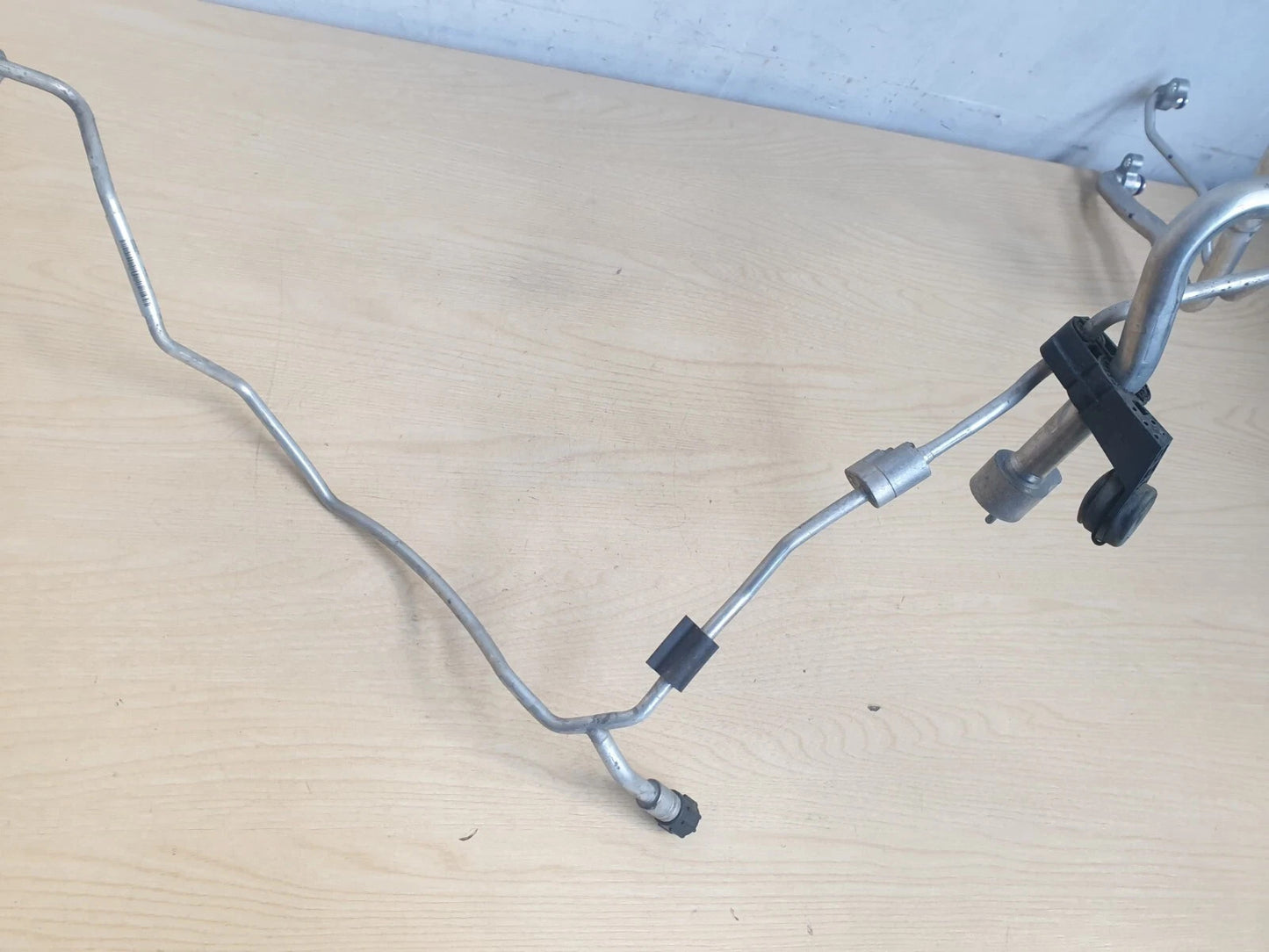 ebay-src:https://i.ebayimg.com/00/s/mtiwmfgxnjaw/z/udeaaeswdjbp4h-n/$_57.jpg