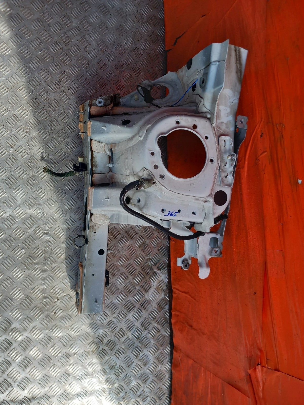 ebay-src:https://i.ebayimg.com/00/s/mtywmfgxmjaw/z/xb8aaeswyspqjrtd/$_57.jpg