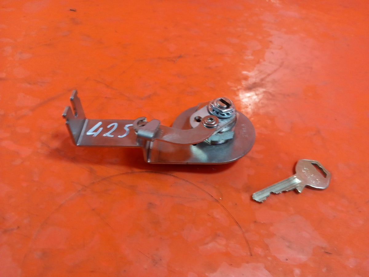 2023 Maxus Deliver 9 Lock w/ Key Warranty A425 - Image 7