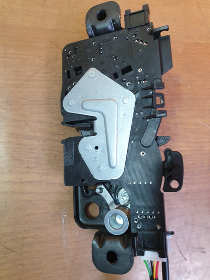 ✅BMW I4 G26 E-DRIVE 40M SPORT 2023 TAILGATE BOOT LOCK C87536-102 Warranty A190 - Image 4