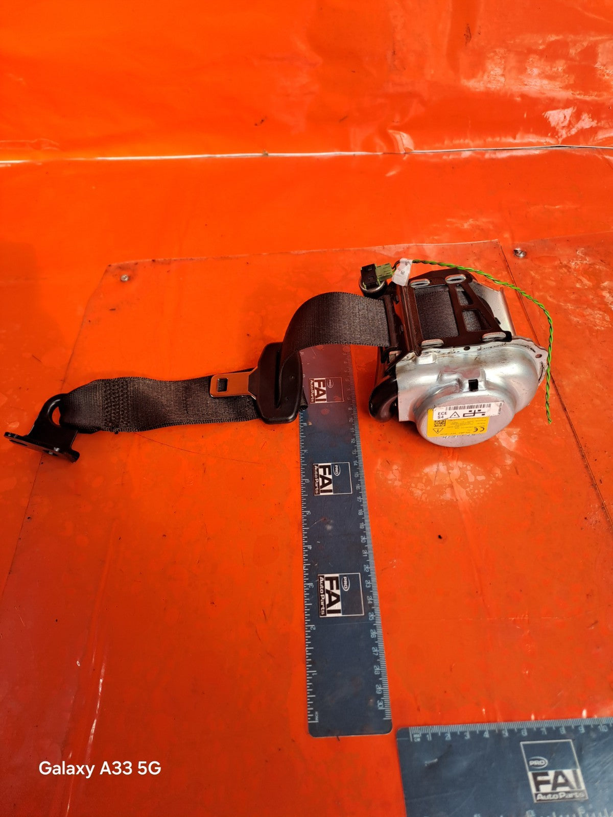 ✅2018 BMW X1 F48 2.0P SEAT BELT REAR RIGHT 7425072 + WARRANTY A303 - Image 1