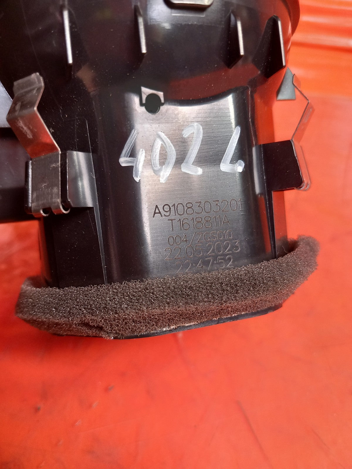 ebay-src:https://i.ebayimg.com/00/s/mtywmfgxmjaw/z/9hwaaesw76lqfin0/$_57.jpg
