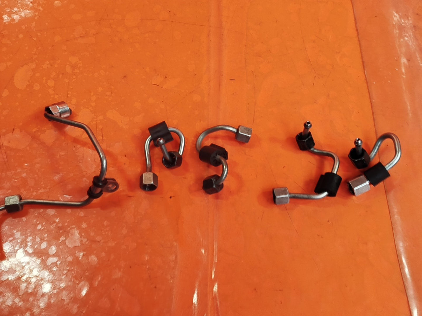 ✅VW GOLF R-LINE MK8 2.0 DIESEL 2020 FUEL INJECTOR PIPES 05L304D 05L301D Warranty - Image 2